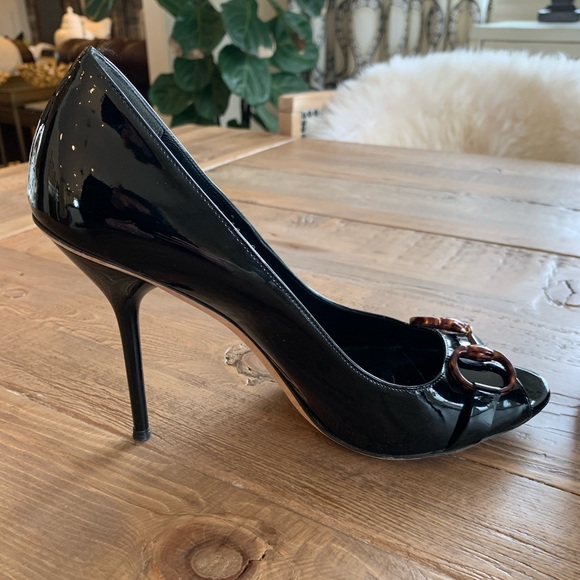 Authentic Gucci patent leather peep toe shoes - Picture 9 of 9